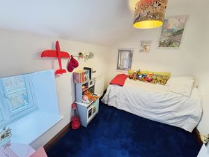 Photo 17- click for photo gallery